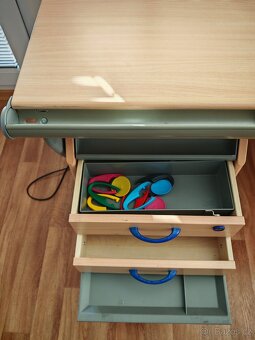 Rostoucí stůl Moll Champion dětský studentský - 11