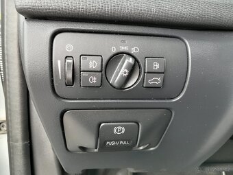 Prodám Volvo XC60 D5 AWD Summum, 151 kW - 11