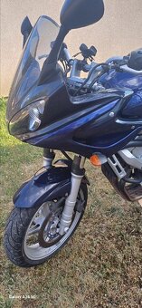 Yamaha FZS 600 Fazer - 11