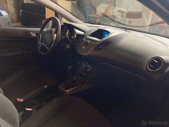 Ford Fiesta Titanium 1,25i 60 kW r.v. 2014 - 11
