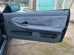 BMW E36 318is Coupe M44B19 MontrealBlau - 11