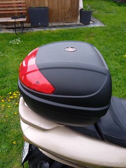 Motocykl Yamaha 125 - 11