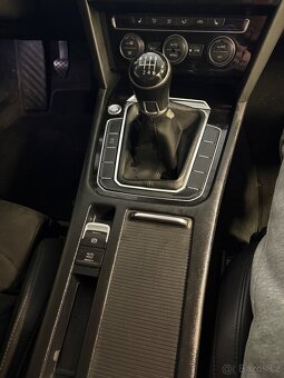 VOLKAWAGEN PASSAT Higline 2.0 TDI 110kW 2018 - 11