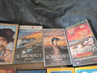 Prodám starší DVD +filmy,videokazety - 11