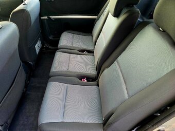 Toyota Corolla Verso, 1,8i serv.kniha 1.maj ČR - 11