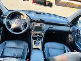 Mercedes-Benz W203 C320 - 11