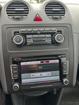 VW Caddy Maxi CNG 7míst, 2.0, klimatizace, Bluetooth, servis - 11