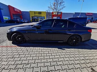 BMW 530d xDrive M-packet, rok 2017, 195 kW, TOP výbava - 11