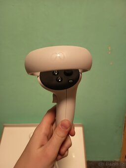 Prodávám vr meta quest 2 125 gb - 11