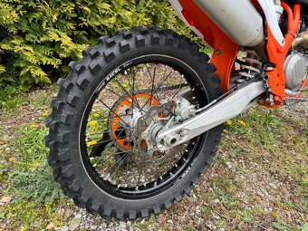 KTM 450 SX-F 2022 - 11