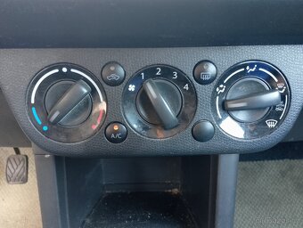 SUZUKI SWIFT 1.3, RV. 2009, DOVOZ NĚMECKO - 11