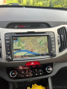 Kia Sportage 2.0 crdi 100kw 4X4 AWD 2010 Automat - 11