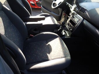 VW Sharan 1.9TDi 85kw(115hp) r.v.10/2001 7míst - 11