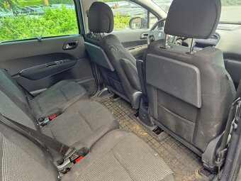 Peugeot 5008 1.6 THP - ZÁVADA - 11