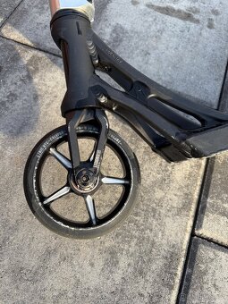 Prodám custom freestyle koloběžku - 11