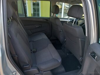 Opel Zafira 1.6i TAŽNÉ 7 MÍST 2010 BEZ KOROZE - 11