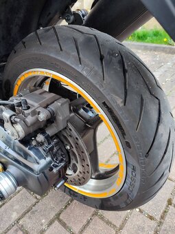 Yamaha TMax 500 Tech Max limit.edice Karbon - 11