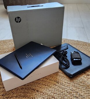 HP Spectre x360 i7, 2TB SSD, 32GB RAM - 11