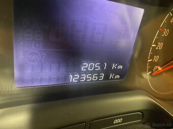Opel Crossland X 1,2i - 11