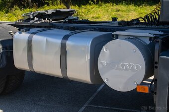 Volvo FM 44T ťahač 4x4 - 11