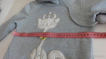 Mikiny vel.128/134,  a svetřík vel. 134/140 - 11