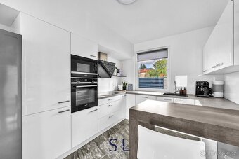 Prodej samostatného rodinného domu v Babicích u Prahy – mode - 11