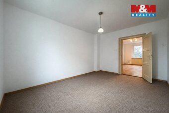 Prodej bytu 2+1, 61 m², Karlovy Vary, ul. Nejdecká - 11