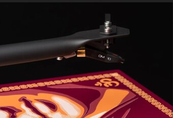 Nevybalený gramofon ProJect Essential III 3 Limitka George H - 11
