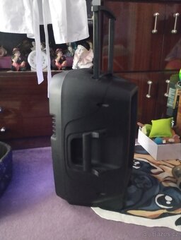 Přenosný Reproduktor lamax - 11