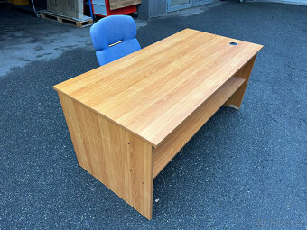 Kancelářský nábytek stoly - židle nezničený zachovalý - 11