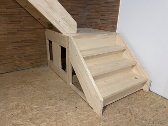 Dřevěné schodiště - 11