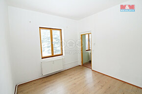 Prodej bytu 3+1, 65 m², Nový Bor, ul. Gen. Svobody - 11