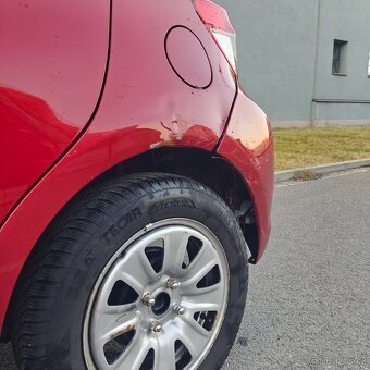 Toyota Yaris 1.33 VVT-i Luna 73kw Švýcarsko - 11