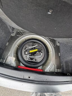 Volkswagen Golf V 1.4 16V - 11