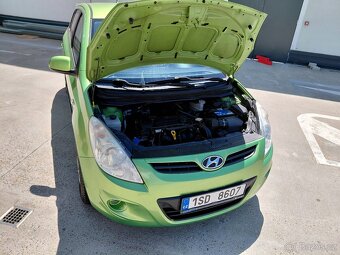 Hyundai I20 1.2i 2011 5xDveře,2.Majitel,Kupované v ČR. - 11