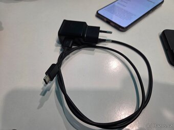 Samsung Galaxy s22 černý TOP stav - 11