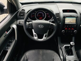 Kia Sorento 2.2D 4x4 MANUÁL VÝHŘEV 1.MAJITEL BEZ KOROZE - 11