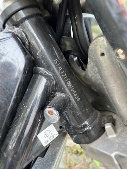 Suzuki intruder 1500 LC - 11