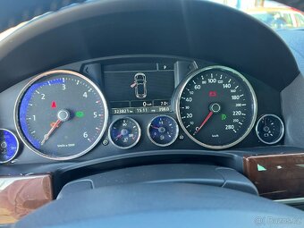 Volkswagen Touareg 3.0tdi 165kw - 11