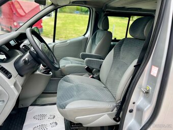 Nissan Primastar 2.5 dCI 8 míst - 11