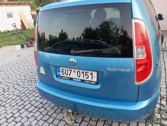 roomster  - nepojizdny  ,pravděpodobně voda v naftě - 11
