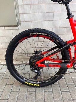 Giant Trance 2 - 11