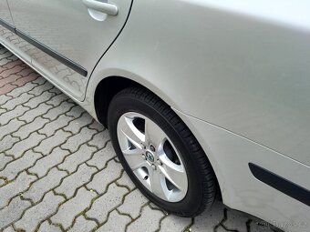 Škoda Octavia Combi 1,9TDI 77KW Elegance - 11