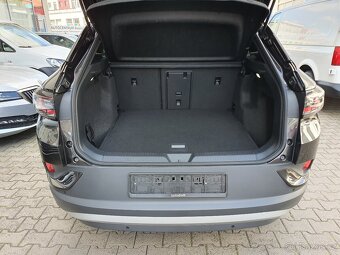 VW ID.4 Electric 49tkm ACC Ambient Full LED Tažné Keyless - 11