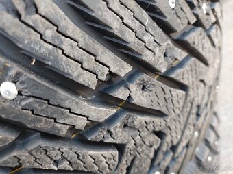 Zimní sada s hřeby Nokian Hakkapelitta 8 235/40 R18 95T XL - 11