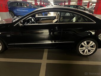 E 220 CDI, Coupé, 2011, pěkné - 11