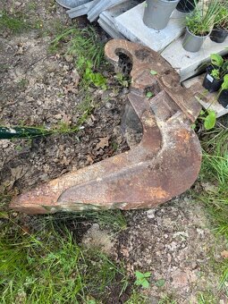 pásový bagr Hitachi EX40U - 11