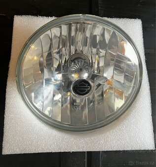 Motocyklová sedla a různé díly pro modely Harley - Davidson. - 11