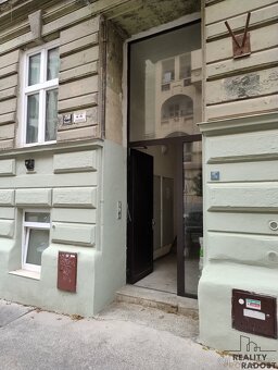 Pronájem bytu 1+kk v centru Brno ul. Smetanova - 11