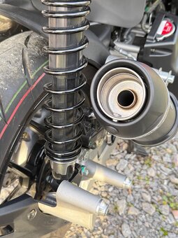 Aprilia SR GT 125 GP REPLICA - 11